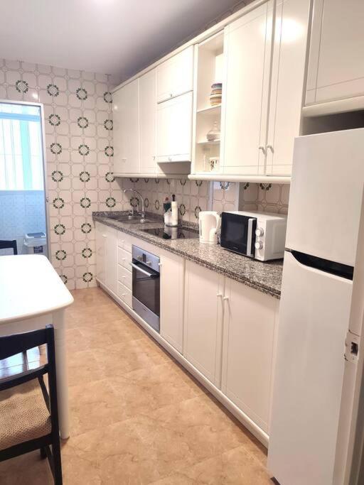 Charming & Spacious Apartment In Historic Centre & Short Walk To Beach Alicante Extérieur photo